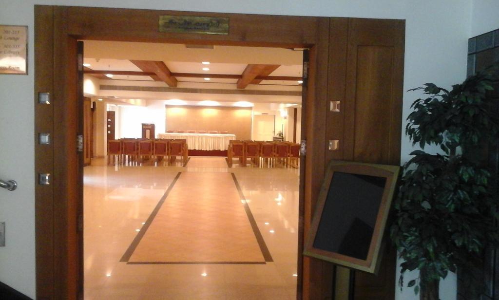 Nani Hotel Kollam Kültér fotó
