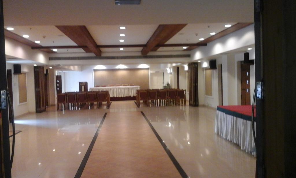 Nani Hotel Kollam Kültér fotó