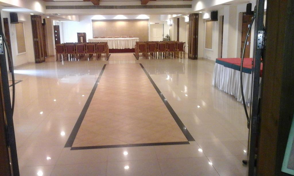 Nani Hotel Kollam Kültér fotó