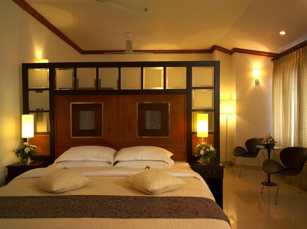 Nani Hotel Kollam Kültér fotó