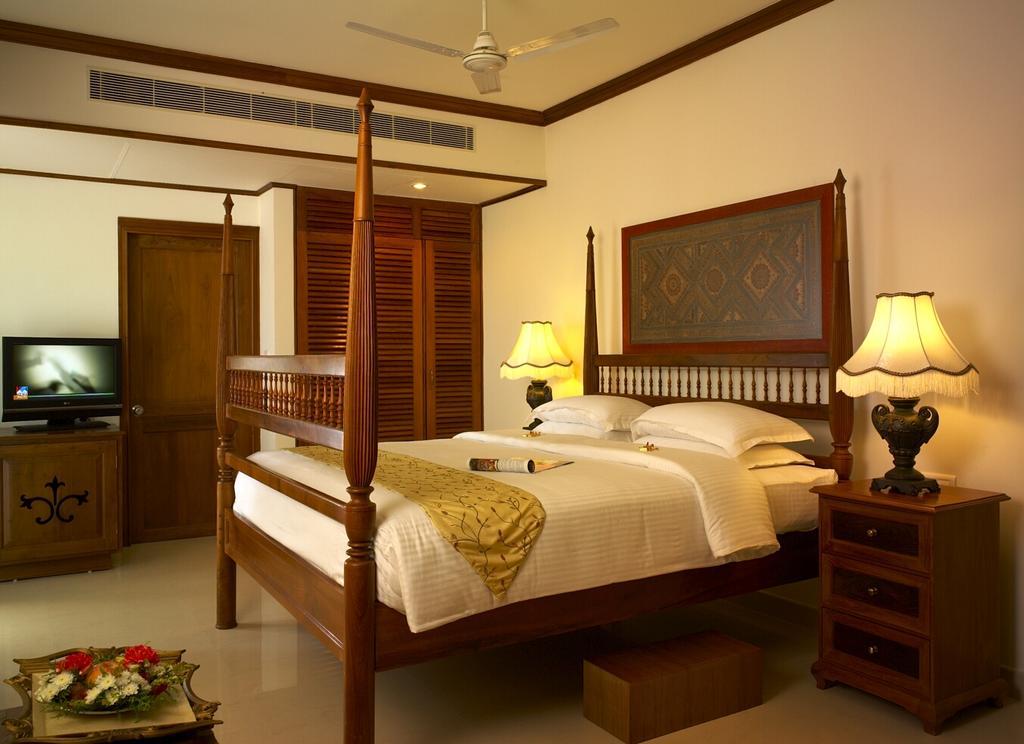 Nani Hotel Kollam Kültér fotó