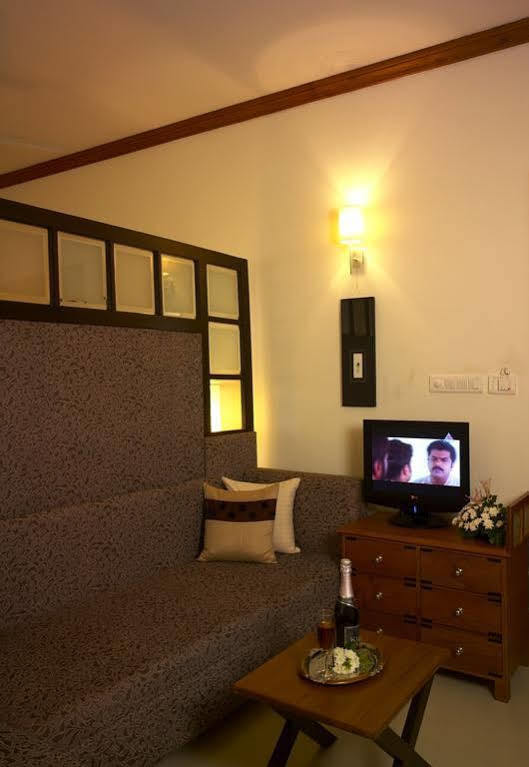 Nani Hotel Kollam Kültér fotó